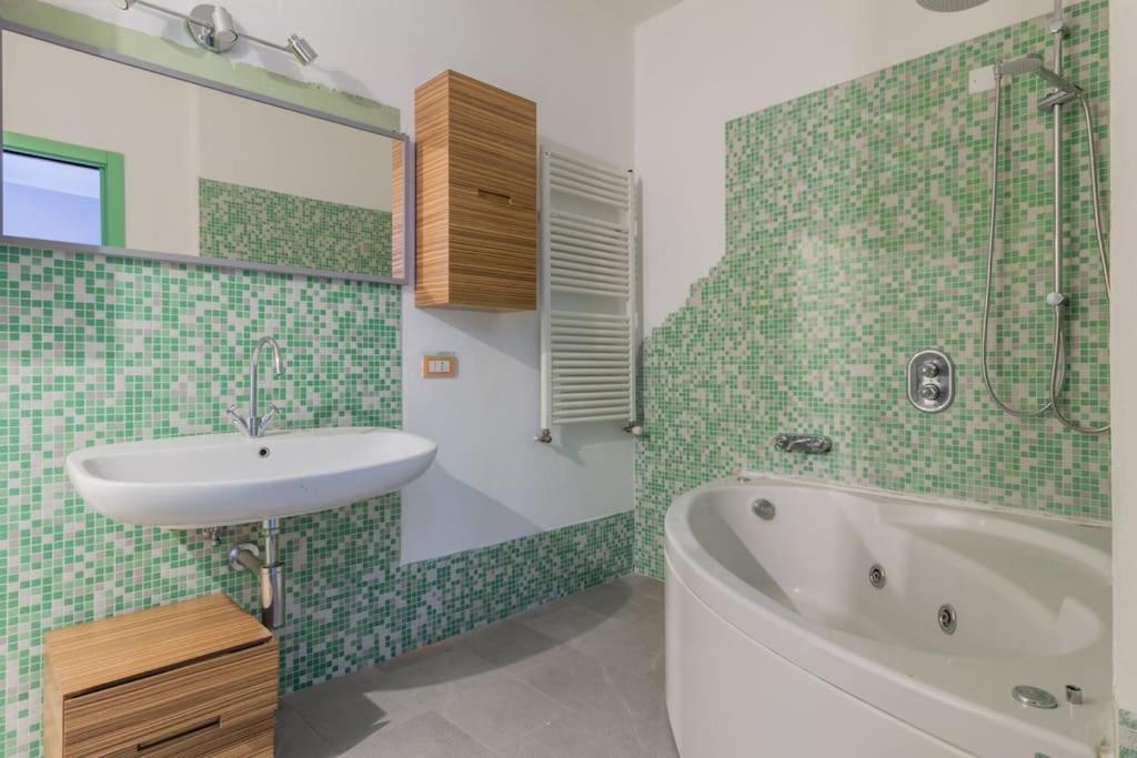 San Bartolomeo Loft Guest House Plasencia Exterior foto